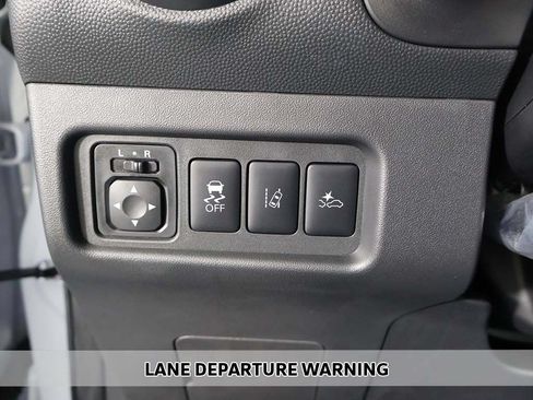 Used 2024 Mitsubishi Mirage G4 SE FWD image 3