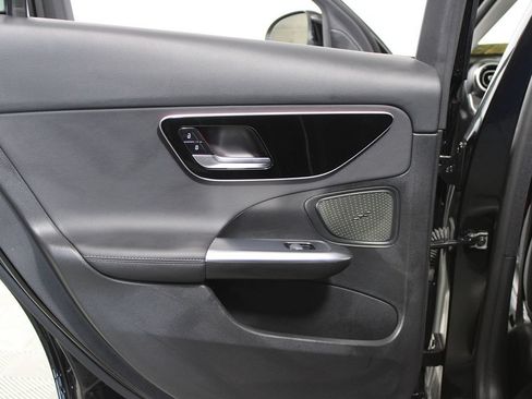 Used 2022 Mercedes-Benz C 300 Sedan image 30