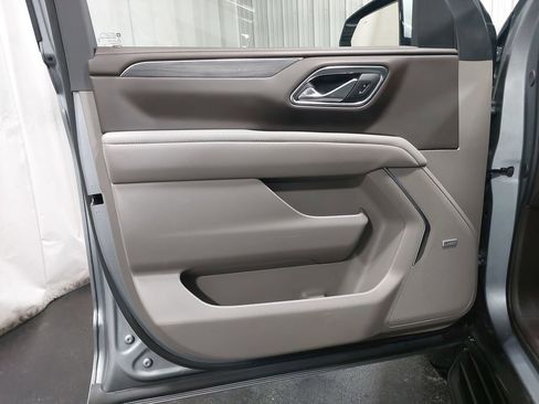 Used 2024 GMC Yukon SLT w/ Max Trailering Package AWD/4WD image 30