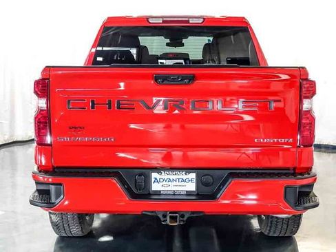 Used 2024 Chevrolet Silverado 1500 Custom w/ Turbomax Blackout Package AWD/4WD image 8