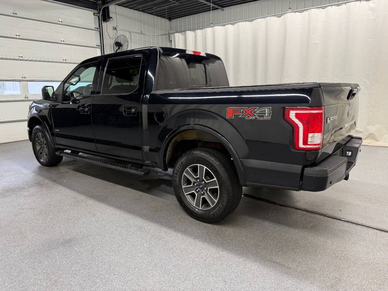Used 2016 Ford F150 XLT w/ Equipment Group 302A Luxury AWD/4WD image 6