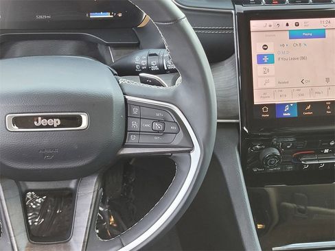 Used 2023 Jeep Grand Cherokee Limited w/ Trailer Tow Prep Group (B) image 12