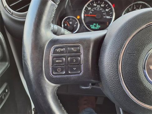 Used 2012 Jeep Wrangler Unlimited Sport image 20