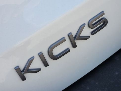 New 2026 Nissan Kicks SV image 8