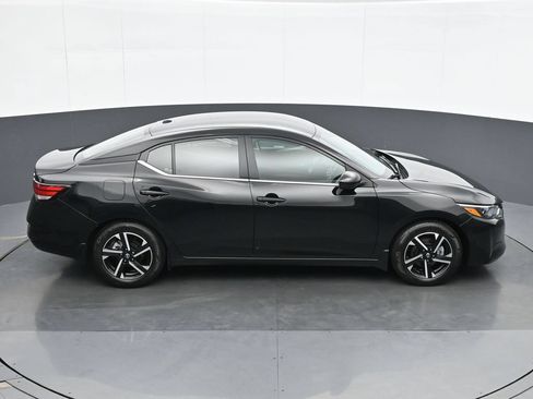 Used 2024 Nissan Sentra SV FWD image 22