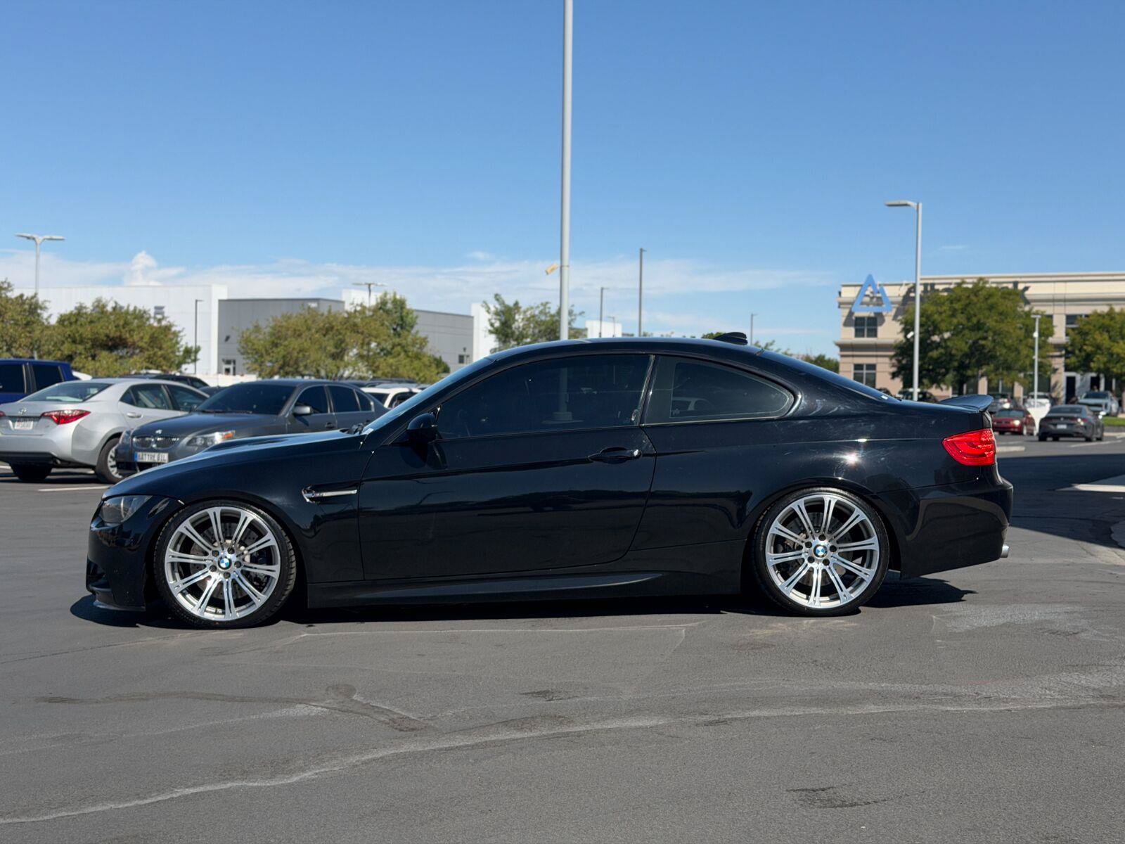 Used 2011 BMW M3 Coupe RWD image 4