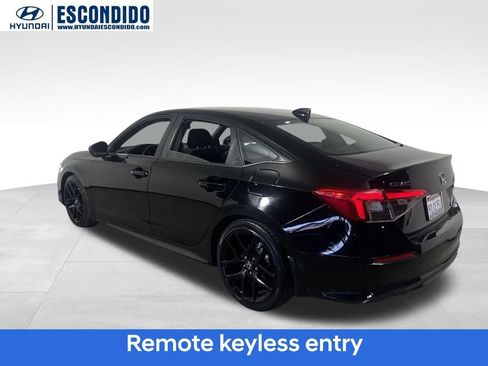 Used 2022 Honda Civic Sport image 3