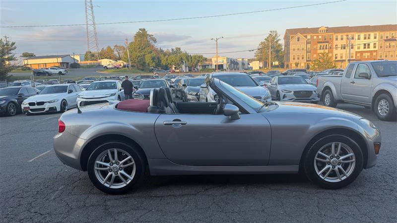 Used 2012 MAZDA MX-5 Miata Sport w/ Convenience Pkg RWD image 3