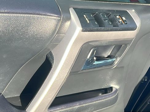 Used 2021 Toyota 4Runner SR5 Premium image 22