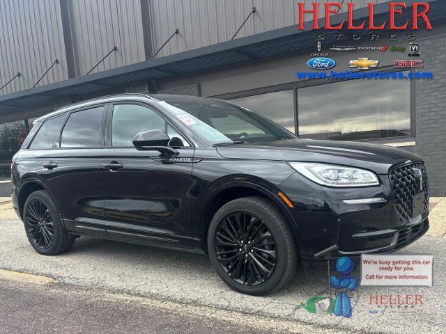 Used 2023 Lincoln Corsair Reserve w/ Jet Appearance Package AWD/4WD image 1