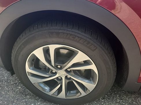 Used 2021 Buick Envision Essence FWD image 30