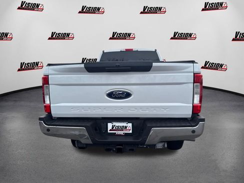 Used 2019 Ford F250 XLT w/ XLT Value Package image 3