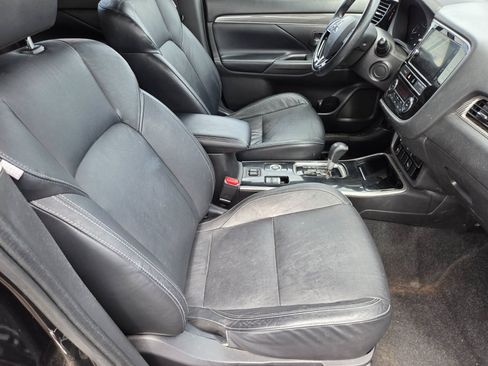 Used 2019 Mitsubishi Outlander SEL AWD/4WD image 14