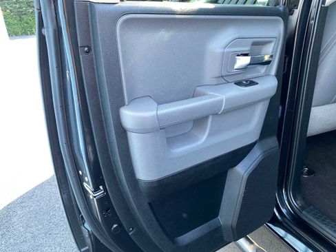 Used 2018 RAM 1500 Big Horn image 32