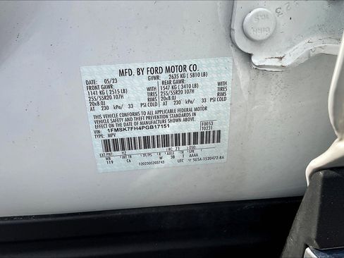 Used 2023 Ford Explorer Limited image 30