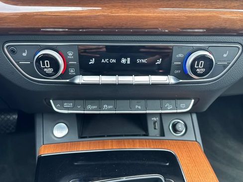 Used 2023 Audi Q5 2.0T Premium AWD/4WD image 18
