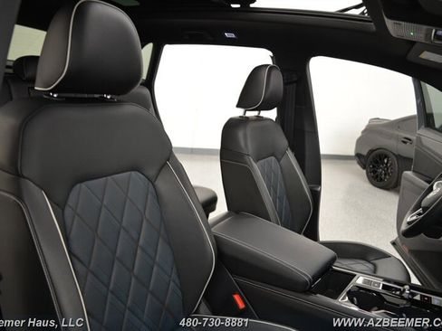 Used 2024 Volkswagen Atlas Cross Sport SEL Premium R-Line image 21