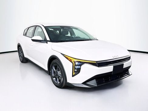 New 2026 Kia K4 FWD image 3