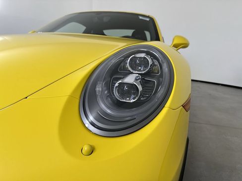 Certified 2015 Porsche 911 GT3 RWD image 11
