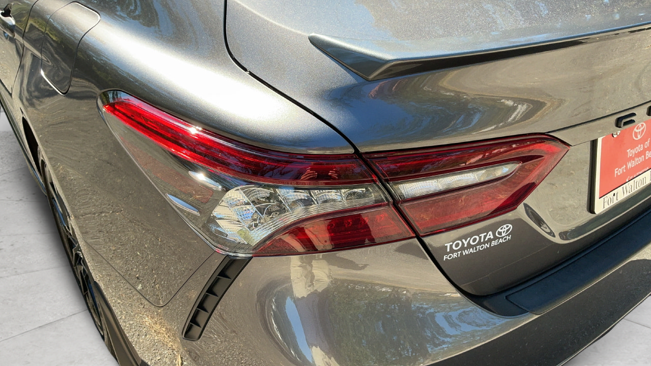 Used 2023 Toyota Camry XSE FWD image 25