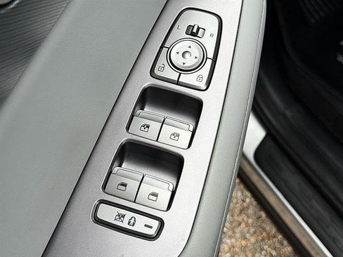 Used 2024 Hyundai Palisade SEL FWD image 16