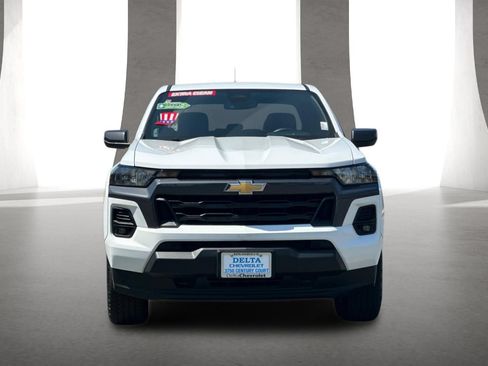 Used 2023 Chevrolet Colorado LT w/ LT Convenience Package II AWD/4WD image 9
