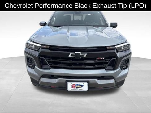 Certified 2024 Chevrolet Colorado Z71 w/ LPO, Dark Essentials Package AWD/4WD image 10