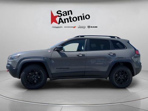 Used 2023 Jeep Cherokee Trailhawk w/ Trailer Tow Group AWD/4WD image 8