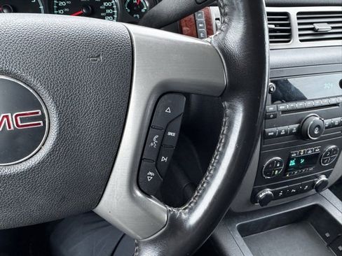 Used 2013 GMC Yukon XL SLT image 22