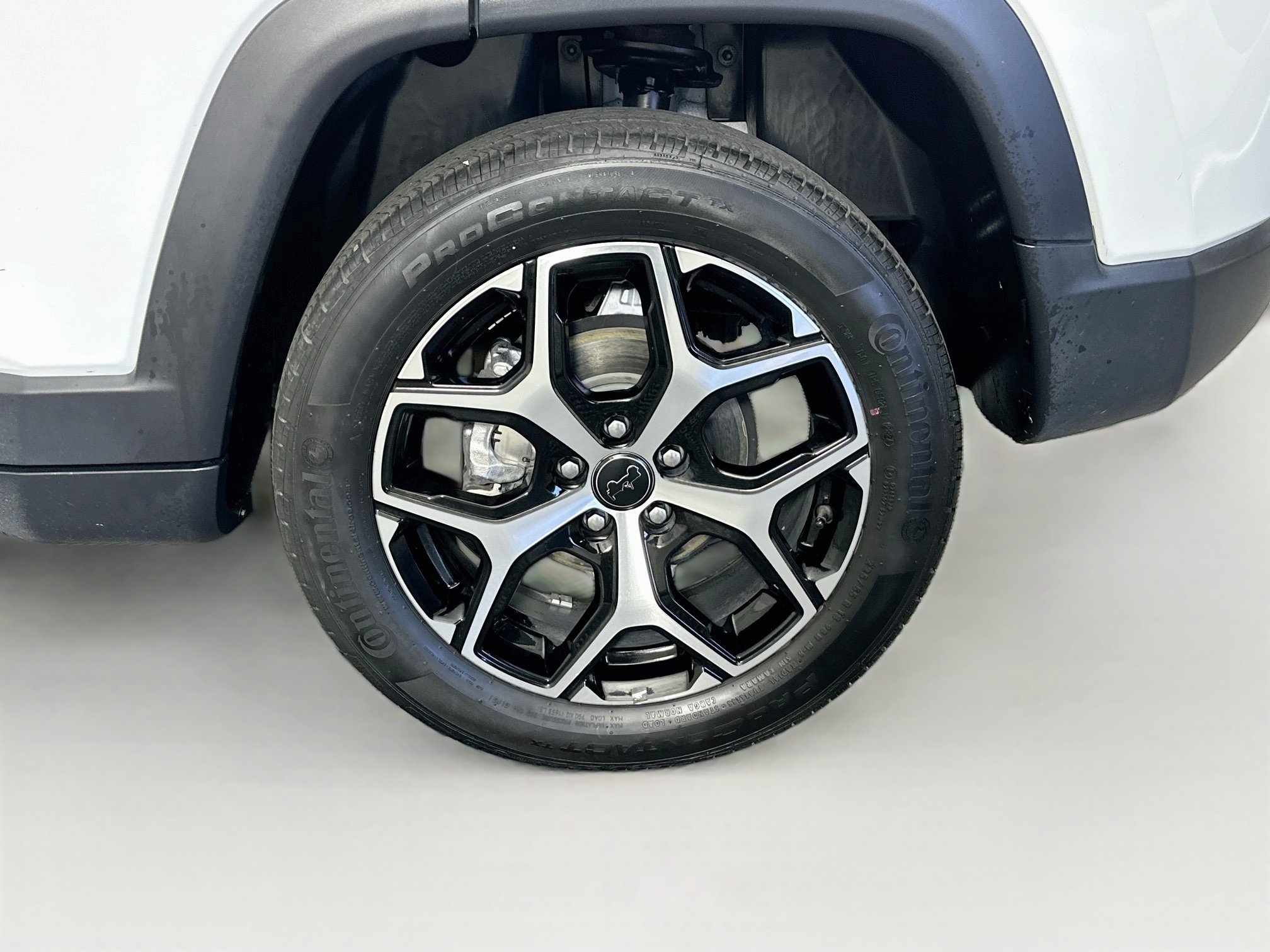 Used 2025 Jeep Compass Limited AWD/4WD image 11