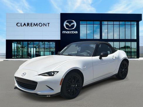 New 2026 MAZDA MX-5 Miata Club w/ Appearance Package RWD image 3