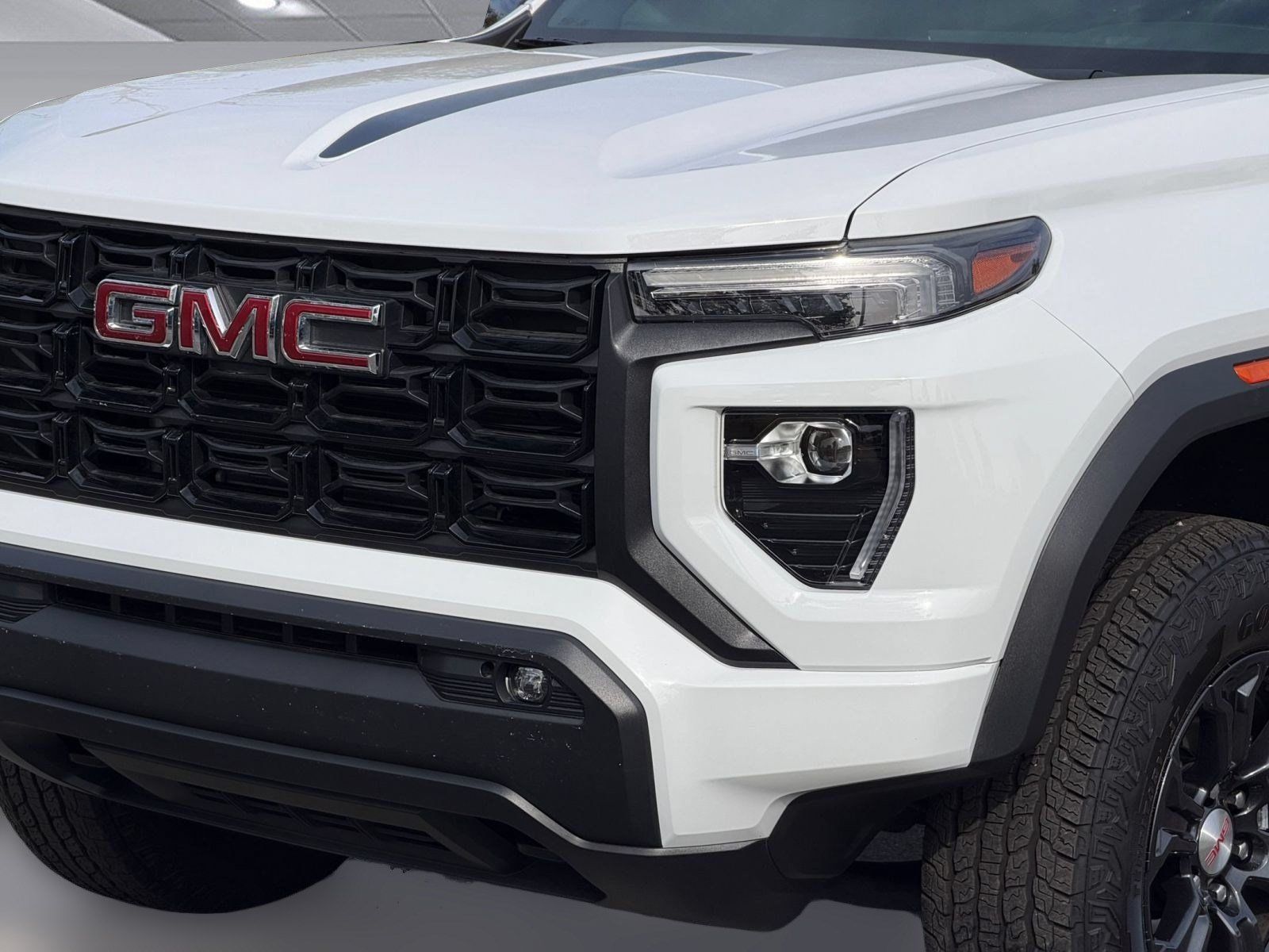 Used 2024 GMC Canyon Elevation w/ Convenience Package RWD image 12