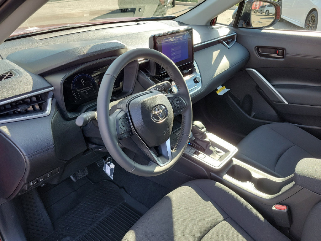 New 2026 Toyota Corolla Cross LE w/ Moonroof Package FWD image 16