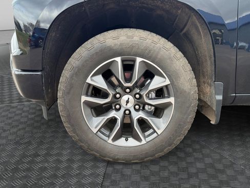 Used 2024 Chevrolet Silverado 1500 RST AWD/4WD image 23