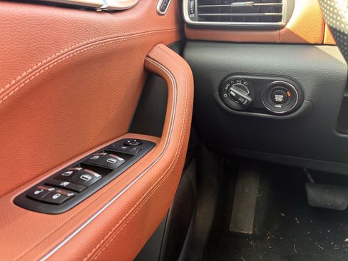 Used 2022 Maserati Levante GT image 15