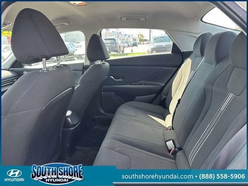 Certified 2023 Hyundai Elantra SEL w/ Convenience Package FWD image 13