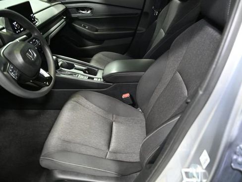 Used 2024 Honda Accord EX image 19