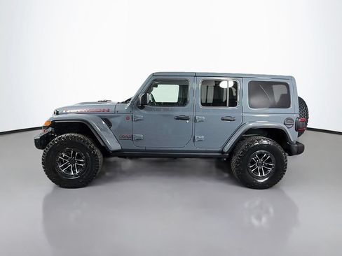 Used 2025 Jeep Wrangler Unlimited Rubicon AWD/4WD image 4