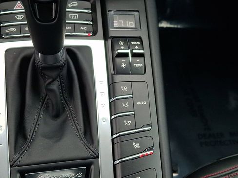 Used 2017 Porsche Macan GTS image 27