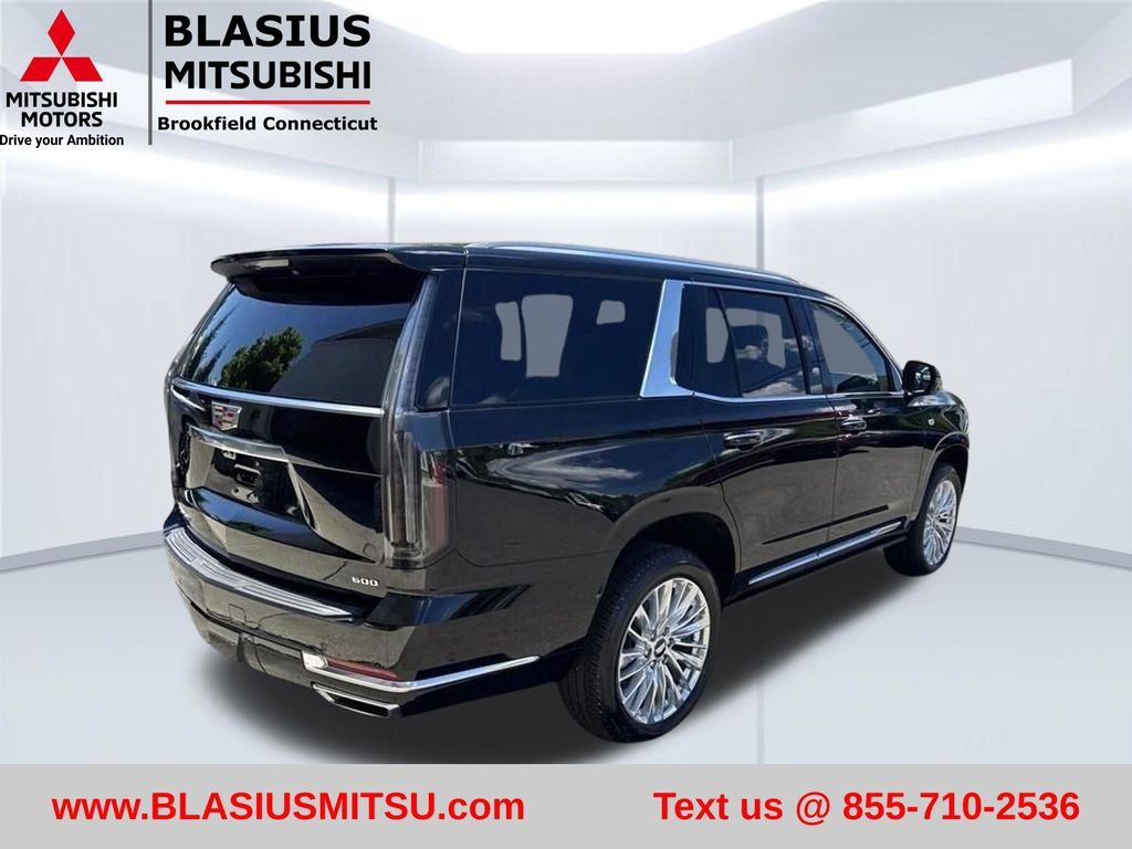 Used 2026 Cadillac Escalade Luxury AWD/4WD image 21