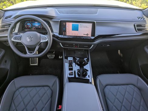 New 2026 Volkswagen Atlas Cross Sport SEL Premium R-Line AWD/4WD image 14