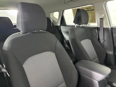 Used 2022 Kia Soul LX FWD image 29