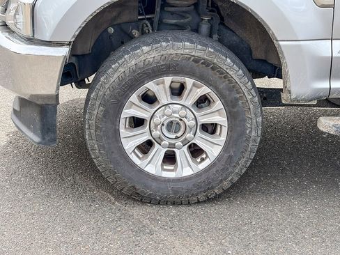 Used 2022 Ford F250 XLT image 7