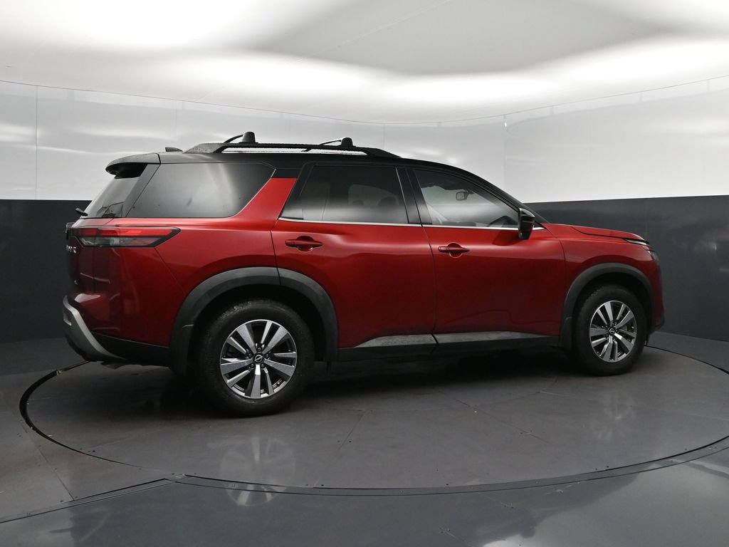 Used 2022 Nissan Pathfinder SL FWD image 8