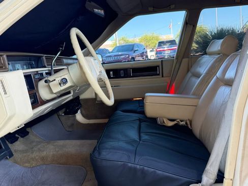 Used 1989 Cadillac De Ville Sedan FWD image 40