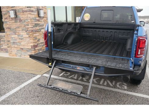 Used 2019 Ford F150 Raptor w/ Equipment Group 802A Luxury image 31