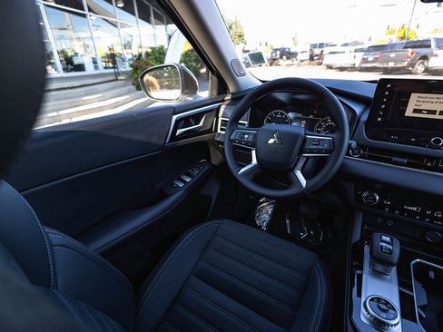 New 2025 Mitsubishi Outlander Trail Edition image 20