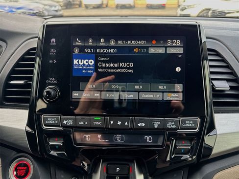 Used 2021 Honda Odyssey EX image 16