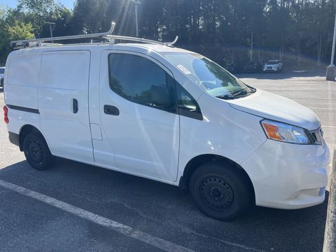 Used 2020 Nissan NV200 S image 4