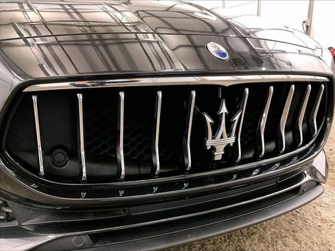 Used 2018 Maserati Quattroporte S Q4 AWD/4WD image 30